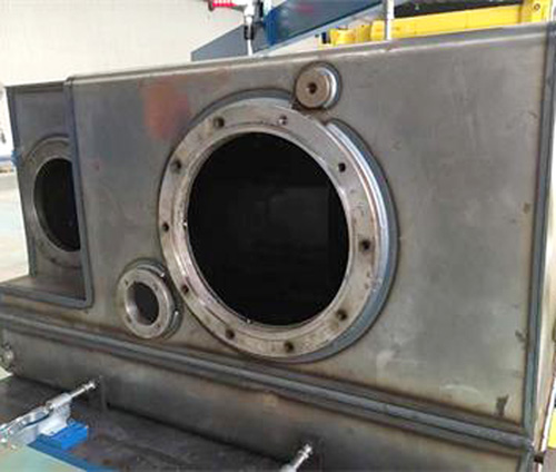 工程油箱機(jī)器手焊接機(jī)