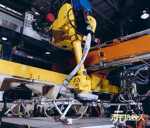 焊接機(jī)器人熔池溫度過高后該如何降溫？